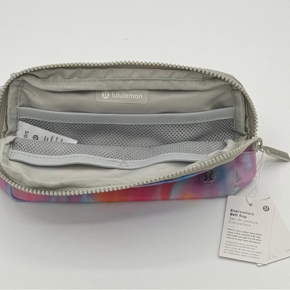 Lululemon Everywhere Belt Bag Prism Wash Print Multi - Picture 2 of 4